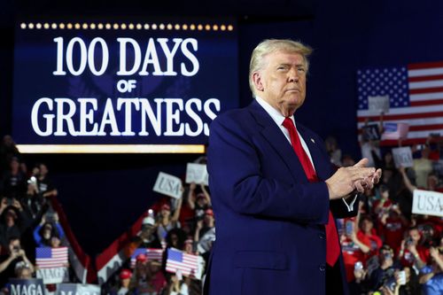 Ông Trump kỷ niệm 100 ngày cầm quyền tại Michigan