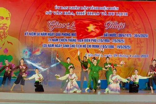 Điện Biên vang mãi 'Giai điệu non sông'