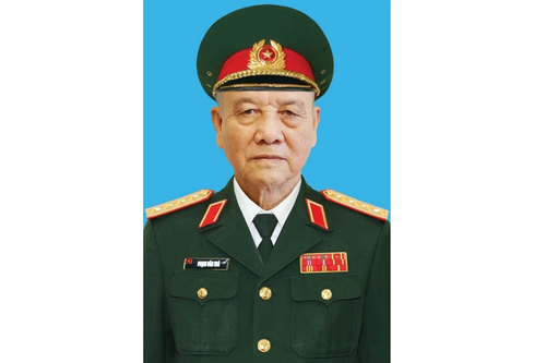 'Tầm cao trí tuệ và trách nhiệm của Đảng đối với đất nước, dân tộc'