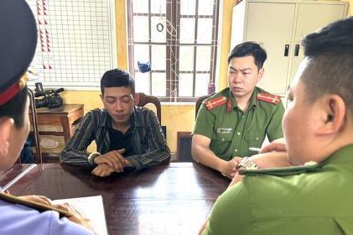 Bắt tạm giam 2 đối tượng 'ăn bay'