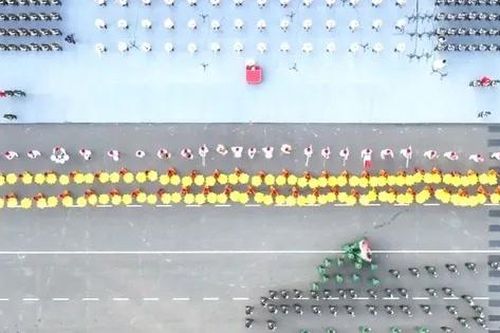 Xúc động màn xếp hình xe tăng tiến vào Dinh Độc Lập tại Đại lễ 30/4