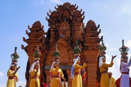 Ninh Thuận dành hơn 10 tỷ đồng bảo tồn lễ hội Katê