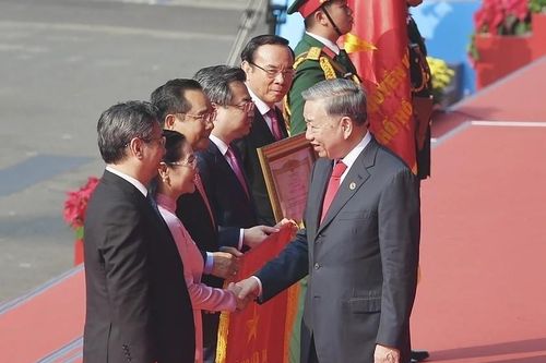 TP HCM đón nhận danh hiệu Anh hùng Lao động