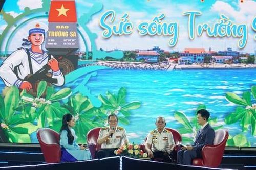 'Sức sống Trường Sa' và những cuộc gặp gỡ đầy xúc động