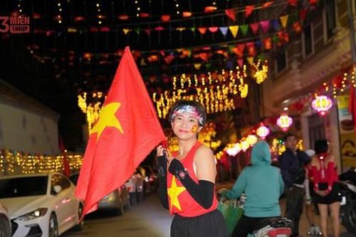 Những bước chạy của tình yêu nước