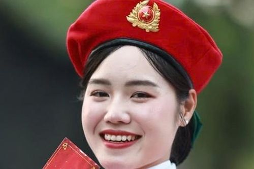 Cận nhan sắc nữ chiến sĩ trong Lễ diễu binh, diễu hành 30/4