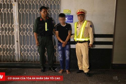 Bắt quả tang đối tượng tàng trữ ma túy
