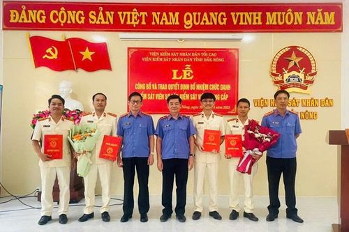 VKSND tỉnh Đắk Nông công bố và trao quyết định bổ nhiệm Kiểm sát viên
