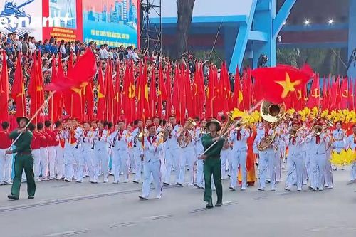 Lễ kỷ niệm, diễu binh, diễu hành 50 năm thống nhất đất nước