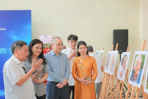 50 năm thống nhất đất nước: Theo dấu những chiến sỹ thông tin trong kháng chiến