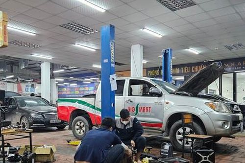 Nghỉ lễ 30/4, dịch vụ sửa chữa ô tô có hoạt động?