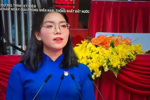 Loạt thành tích đáng ngưỡng mộ của cô gái trẻ phát biểu ở Lễ kỷ niệm 30/4