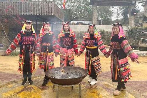 Ngôi làng dưới chân Cột cờ Lũng Cú thoát nghèo nhờ biết làm du lịch cộng đồng