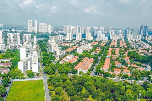 Bất động sản khởi sắc, doanh nghiệp báo lãi lớn