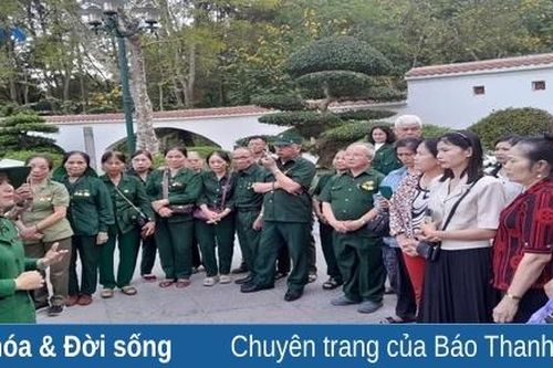 Thăm lại chiến trường xưa