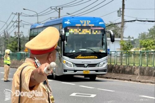 Cảnh sát giao thông Đồng Nai trực tối đa quân số đảm bảo an toàn giao thông kỳ nghỉ lễ
