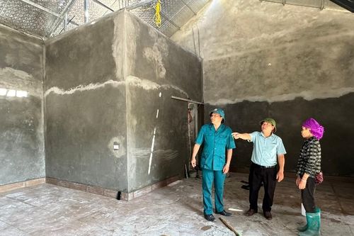 Thèn Sin nỗ lực xóa nhà tạm, nhà dột nát