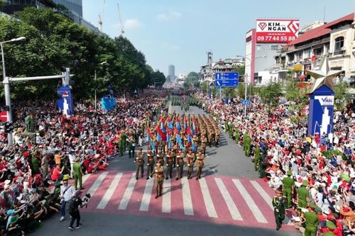 Chùm ảnh: Lan tỏa cảm xúc tự hào, thiêng liêng trong từng nhịp bước diễu binh