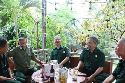 Nhớ một thời hoa lửa
