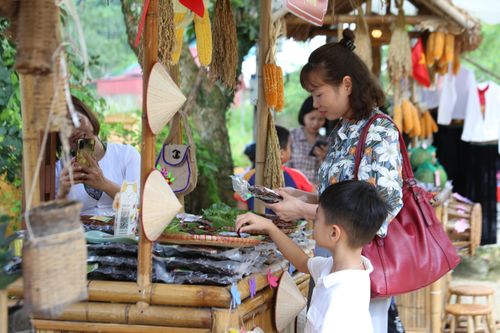 Sôi động sự kiện văn hóa, du lịch, ẩm thực tại Vườn Quốc gia Xuân Sơn dịp 30/4 - 1/5