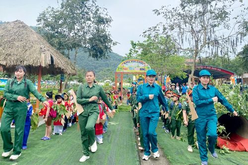 Hoạt động trải nghiệm: 'Chúng tôi là chiến sĩ'