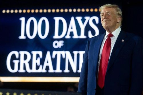 Tổng thống Trump tổ chức mít tinh đánh dấu 100 ngày nhậm chức
