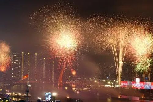 Mãn nhãn màn pháo hoa mừng Giải phóng miền Nam