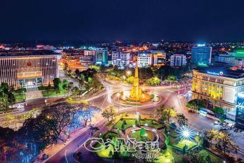 Gần lắm Cà Mau!