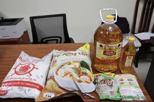 Chuyên gia chỉ cách nhận biết dầu ăn giả bằng mắt thường