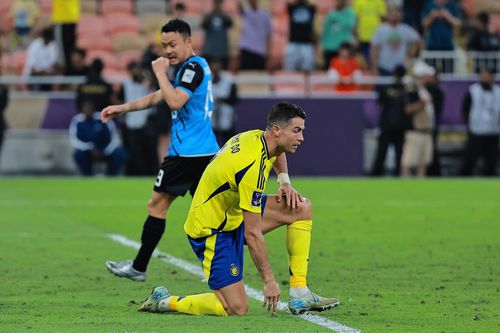 CĐV khuyên Ronaldo nên giải nghệ