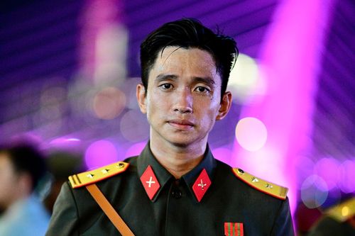 Nhìn lại khoảnh khắc 'tuyệt đối điện ảnh' của các chiến sĩ diễu binh