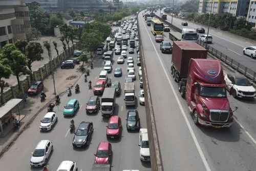 Vành đai 3 trên cao đang được sửa chữa cấp tốc