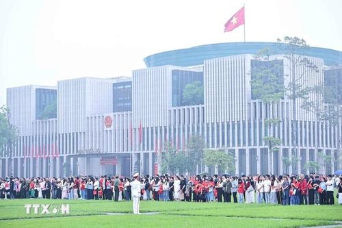 Các địa phương trên cả nước đón mừng ngày thống nhất non sông