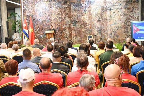 Thế giới tôn vinh chiến thắng vĩ đại của dân tộc Việt Nam