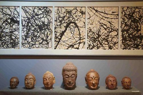 Khai mạc triển lãm 'Di sản Văn hóa Phật giáo Huế'