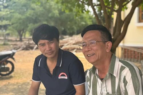 Niềm vui đặc xá dịp 30/4 ở trại giam Gia Trung