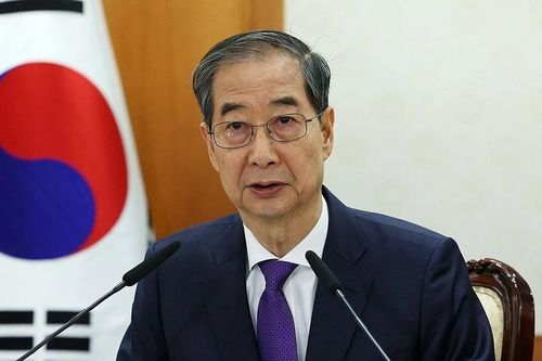 Quyền Tổng thống Hàn Quốc Han Duck-soo tuyên bố từ chức