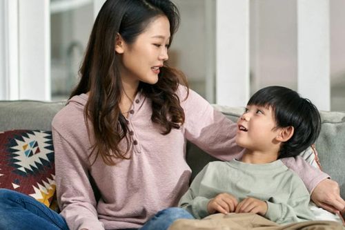 Ba mẹ nên làm gì để rèn luyện tính trung thực cho bé?