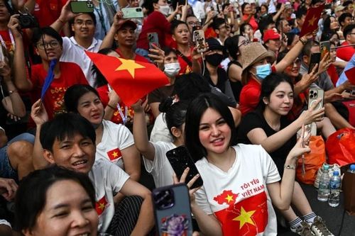 Báo chí thế giới ghi đậm tình yêu đất nước và hòa bình của Việt Nam trong ngày 30/4