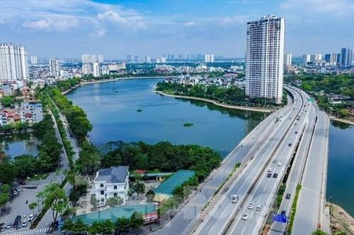 Đường phố Hà Nội thông thoáng trong ngày thứ 2 kỳ nghỉ lễ
