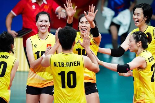 Kỳ tích 3 đội bóng chuyền Việt Nam dự giải thế giới
