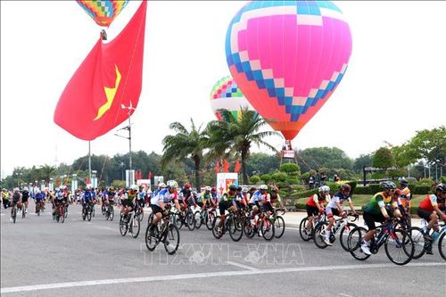 Sôi nổi giải đua xe đạp phong trào Ninh Thuận mở rộng 2025