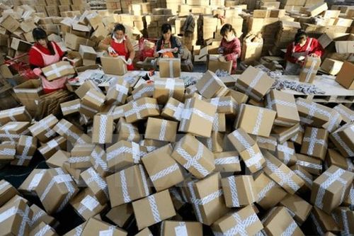 Thương mại điện tử: 'Con dao hai lưỡi' với môi trường