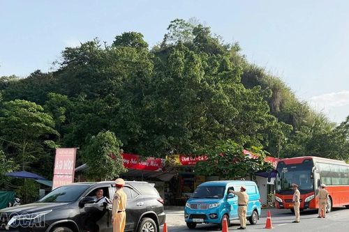 Cảnh sát giao thông toàn tỉnh xử lý 60 phương tiện vi phạm trong 2 ngày nghỉ lễ đầu tiên