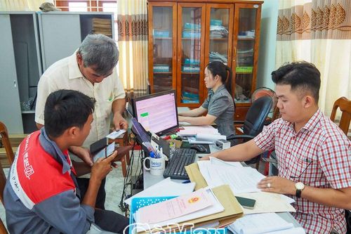 Tạo thuận lợi cho người dân làm TTHC