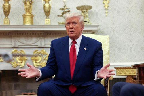 Kinh tế Mỹ suy giảm, Tổng thống Donald Trump đổ lỗi cho người tiền nhiệm