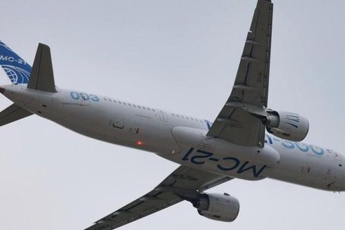 Cột mốc lịch sử của hàng không Nga khi máy bay MS-21 'hoàn toàn nội địa' lần đầu tiên cất cánh
