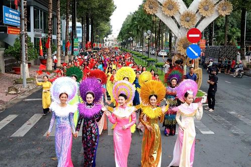 Sắc màu hội tụ