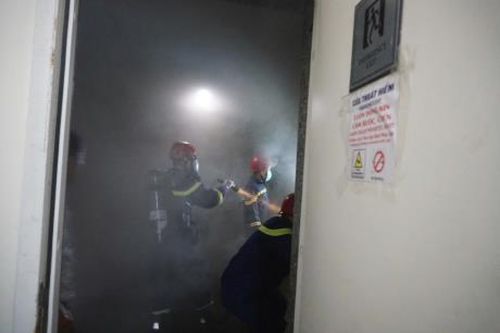 Cháy căn hộ tầng 4 chung cư Mường Thanh: Cảnh sát PCCC Đà Nẵng kịp thời hướng dẫn cư dân thoát nạn