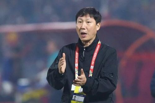 Thêm hai cầu thủ Indonesia không góp mặt trận gặp Man United